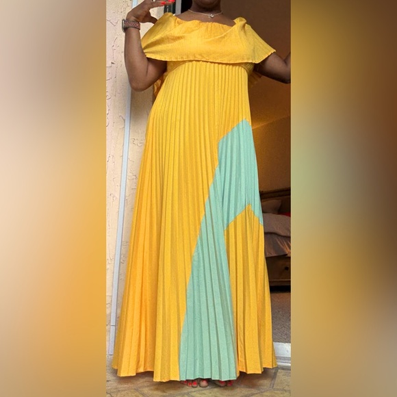 FHQ collection Dresses & Skirts - FHQ Collection Yellow Pleated Maxi Dress – Size L